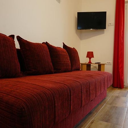 Apartmani M&E Bjelila Exteriör bild